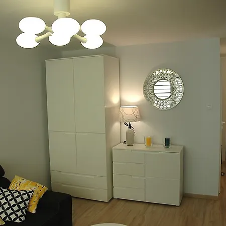 Apartament Rondo דירה *
